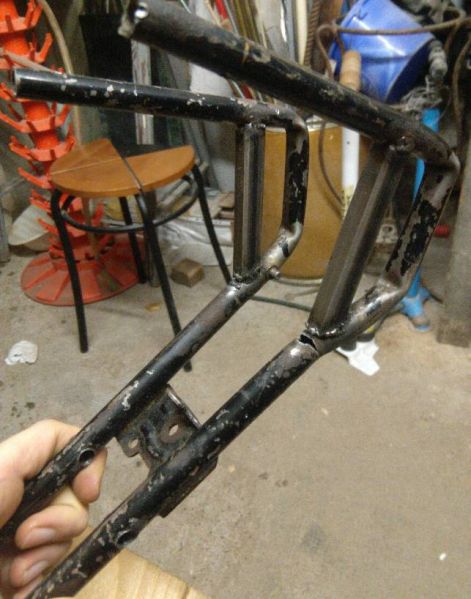 File:Broken seat.jpg